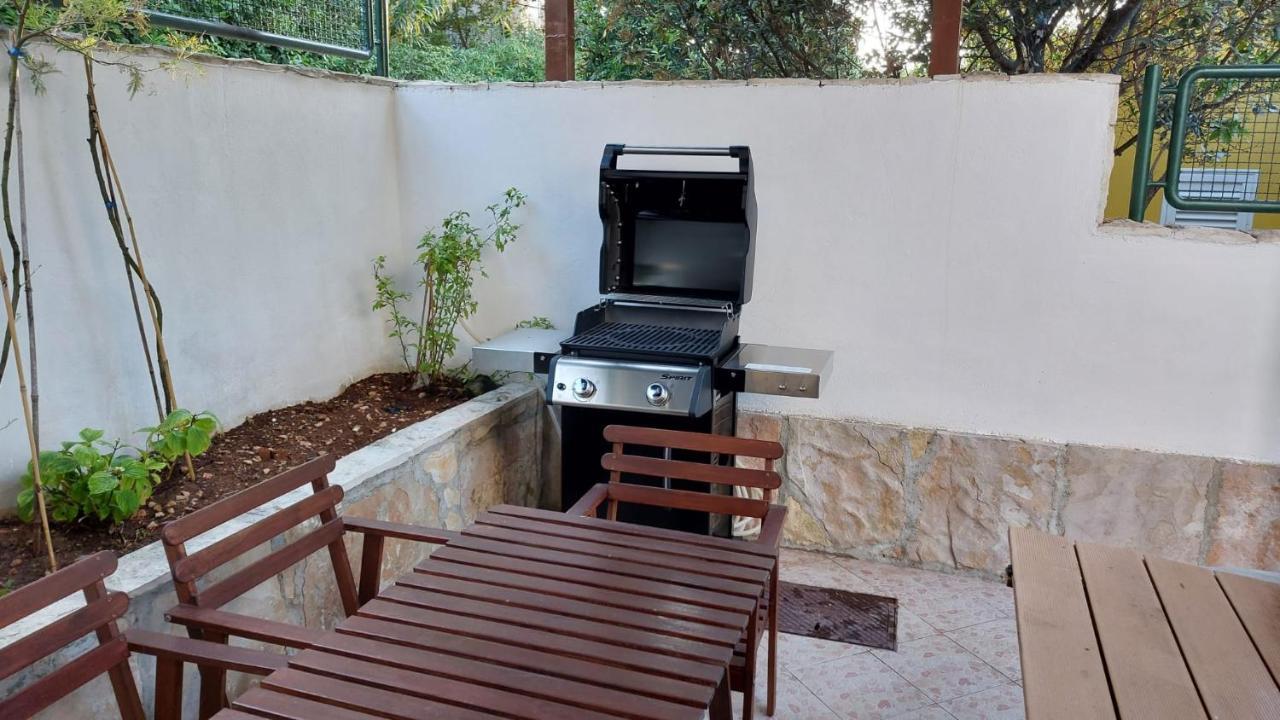 Janus Apartments Jelsa  Exterior photo